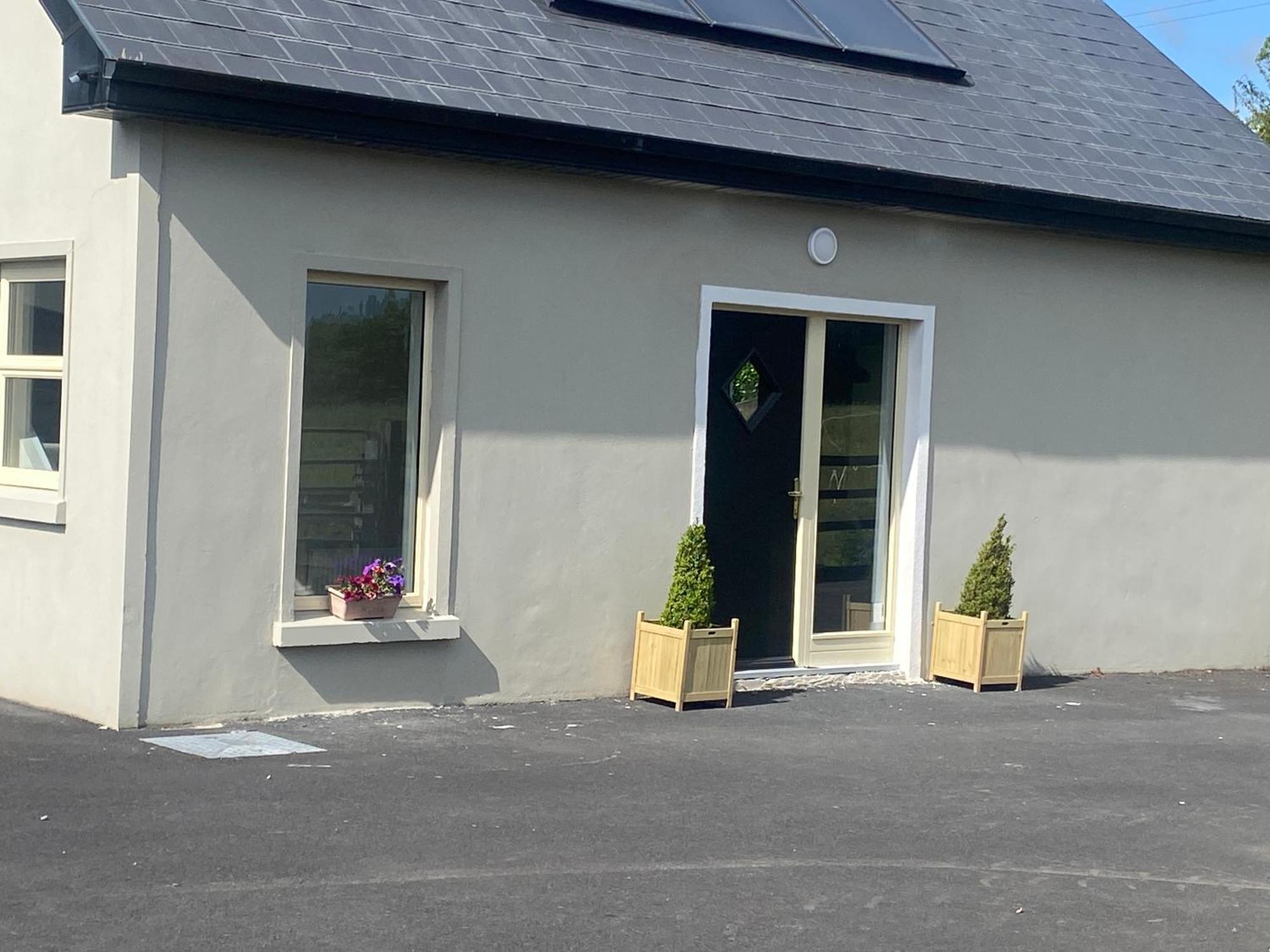 Luxury Country Escape Apartment Ennis Exterior foto