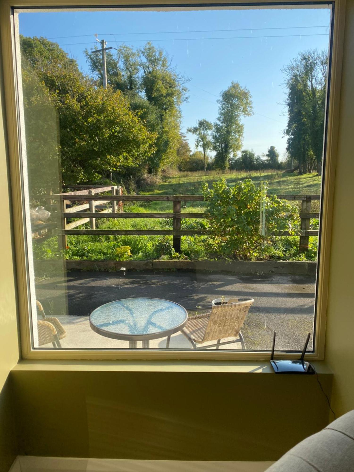 Luxury Country Escape Apartment Ennis Exterior foto