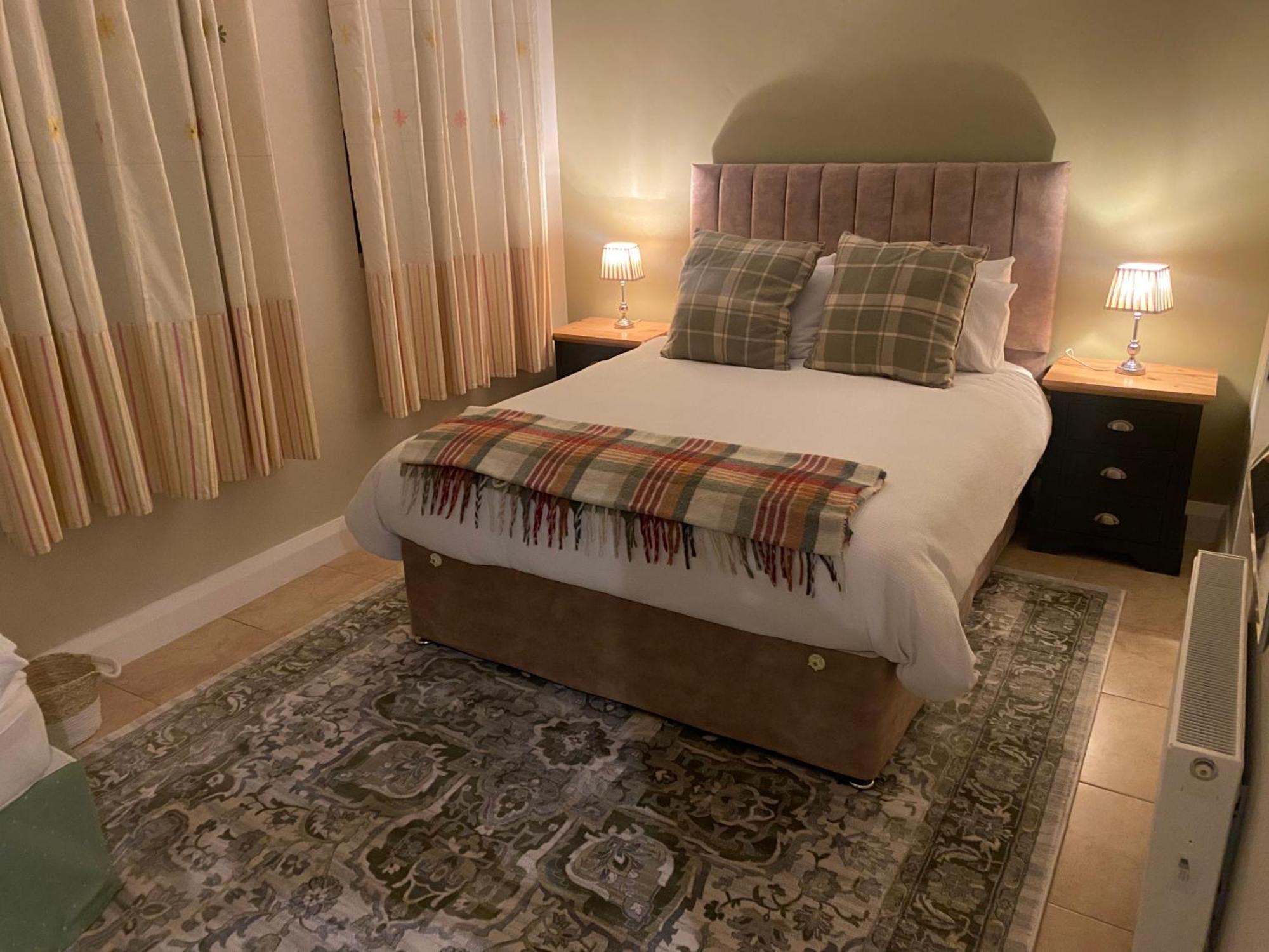 Luxury Country Escape Apartment Ennis Exterior foto